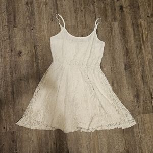 White lace dress size M